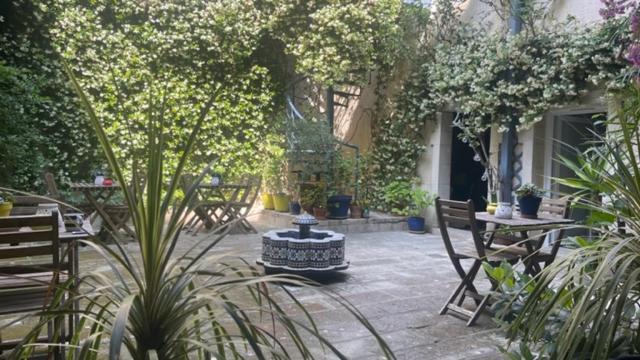 Le Rouget Lägenhet Beaucaire  Exteriör bild