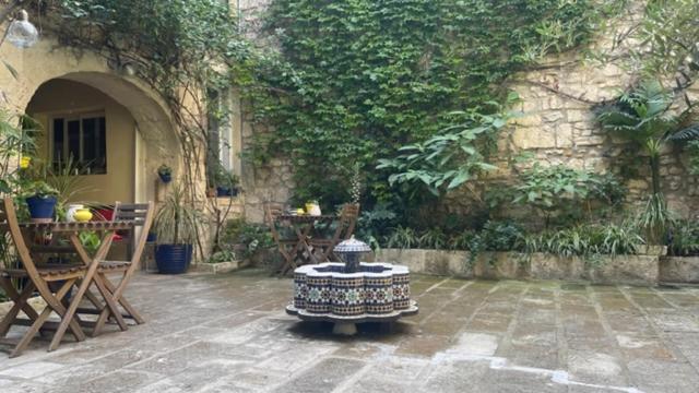 Le Rouget Lägenhet Beaucaire  Exteriör bild